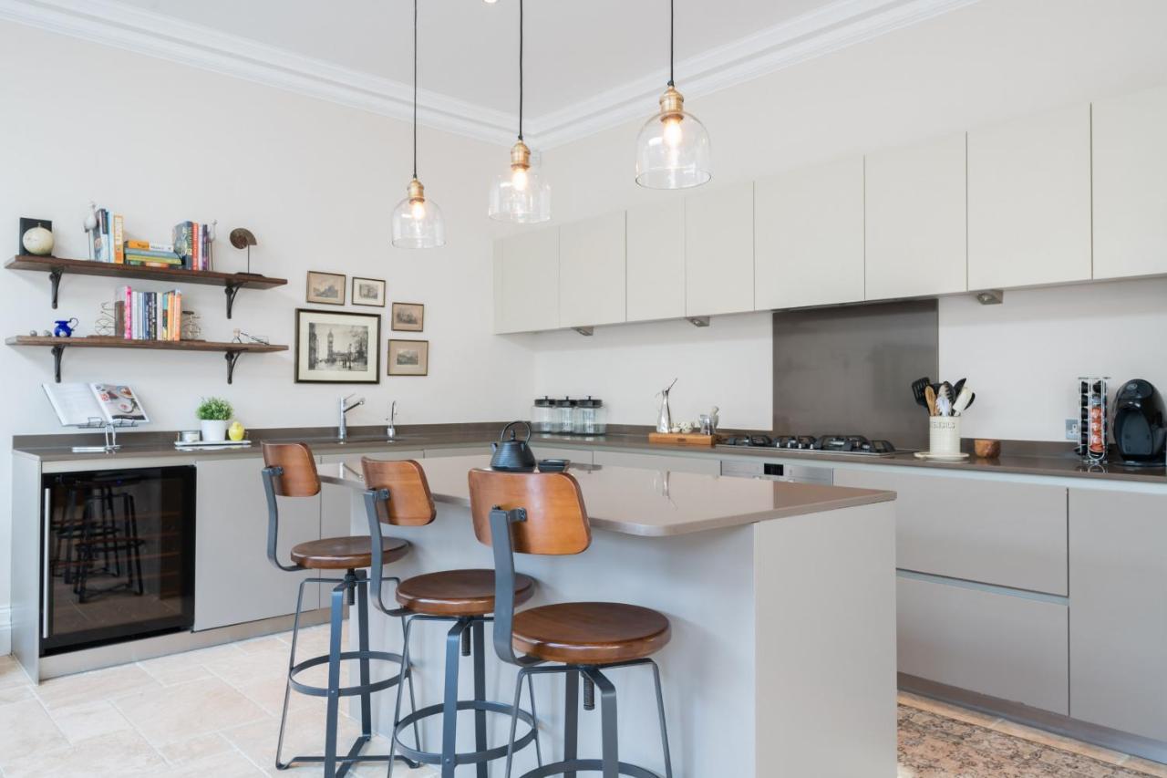 Breathtaking Putney Home With Gorgeous Garden Richmond  Eksteriør bilde