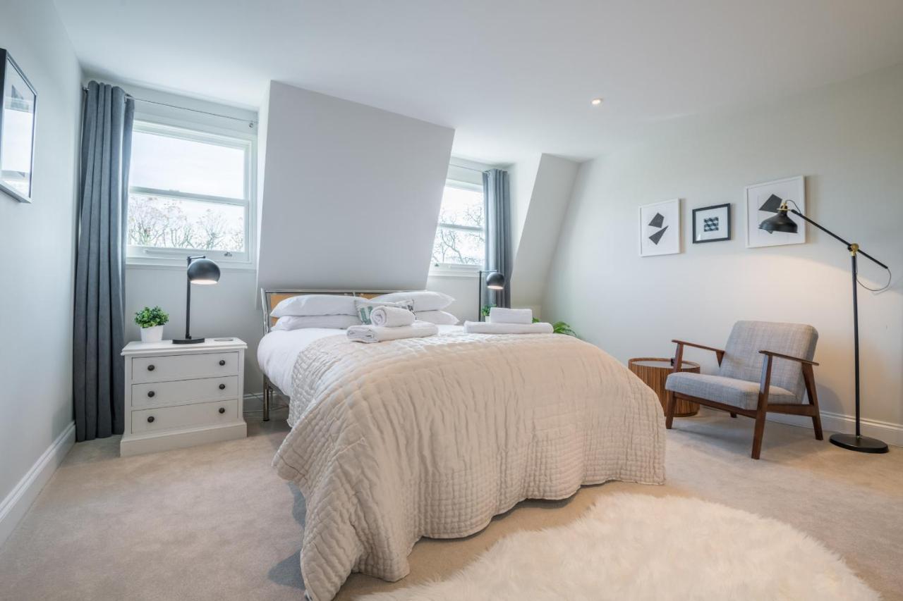 Breathtaking Putney Home With Gorgeous Garden Richmond  Eksteriør bilde