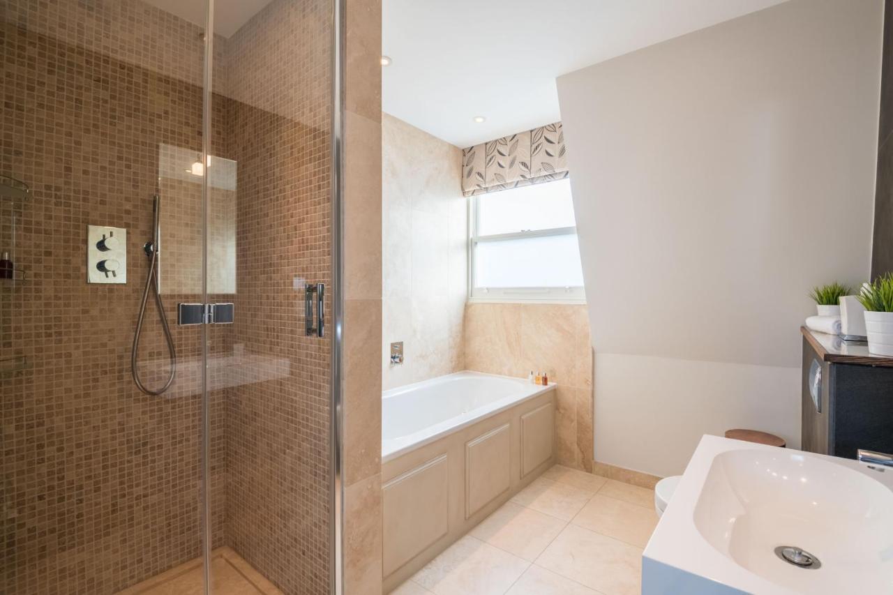 Breathtaking Putney Home With Gorgeous Garden Richmond  Eksteriør bilde