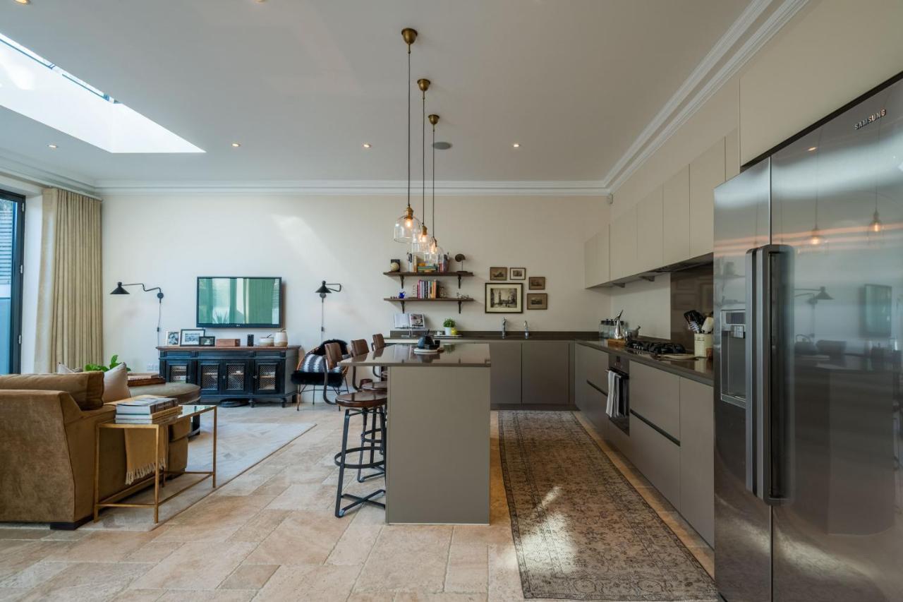 Breathtaking Putney Home With Gorgeous Garden Richmond  Eksteriør bilde