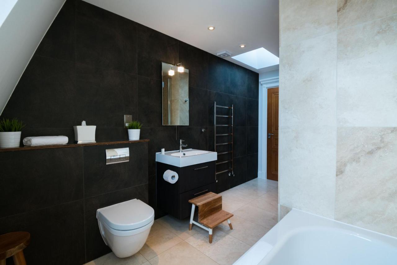 Breathtaking Putney Home With Gorgeous Garden Richmond  Eksteriør bilde